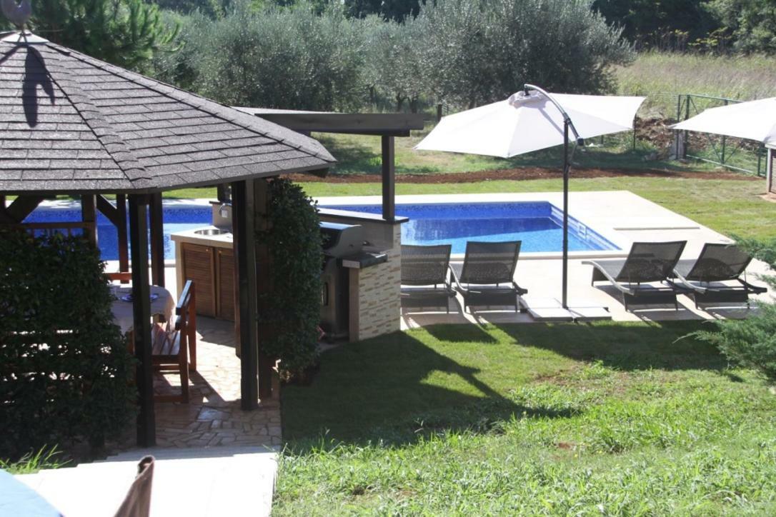 Premantura Olive Garden Villa Exteriör bild